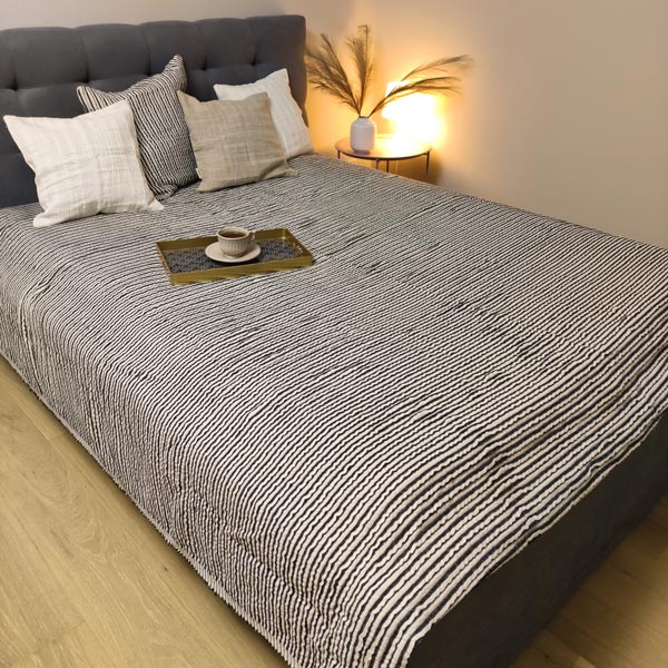 1605179144447 Покривало декоративне з льону, 3D-тканина в чорно-білу смужку, індивідуальний пошив - Зображення 1